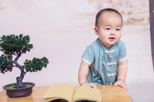 弥勒怀孕肚子坠坠的感觉